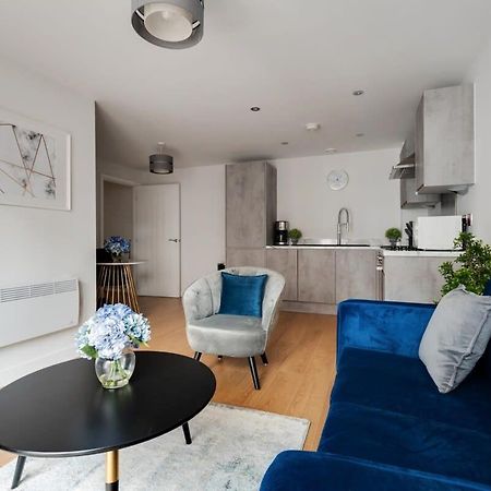 1 Bed Modern Apartment In A Converted Mill リーズ エクステリア 写真